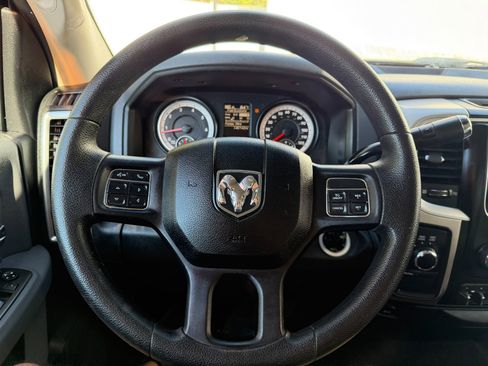 Used 2015 RAM 2500 SLT image 28