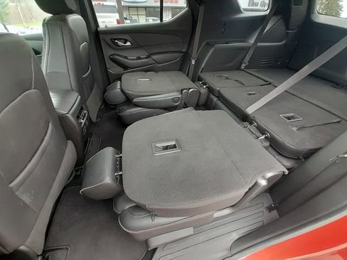 Used 2022 Chevrolet Traverse RS AWD/4WD image 50