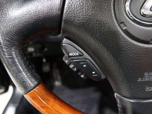 Used 2005 Lexus SC 430 Convertible w/ Preferred Accessory Pkg RWD image 28