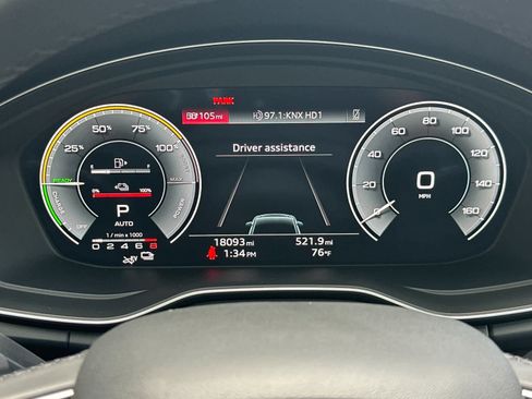 Used 2023 Audi Q5 e Premium w/ Convenience Package AWD/4WD image 24