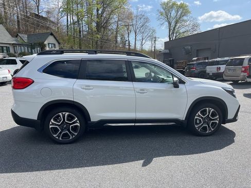 Used 2023 Subaru Ascent Limited w/ Technology Package image 29