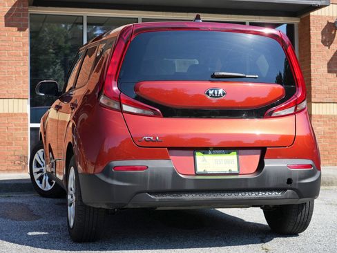 Used 2021 Kia Soul LX FWD image 5