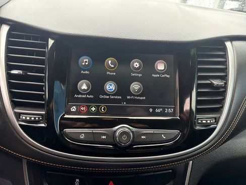 Used 2018 Chevrolet Trax LT w/ LT Convenience Package image 22