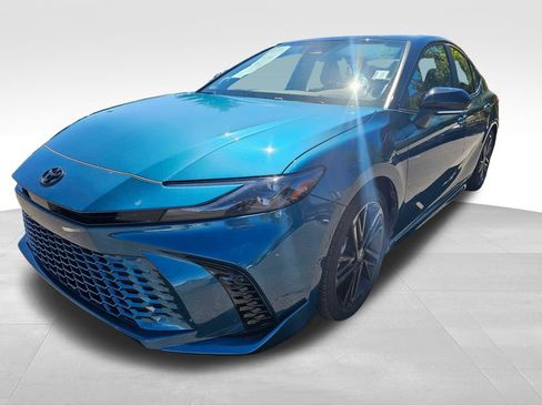 Certified 2025 Toyota Camry XSE w/ Premium Package FWD image 5