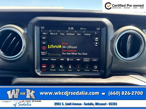 Used 2023 Jeep Gladiator Overland AWD/4WD image 30
