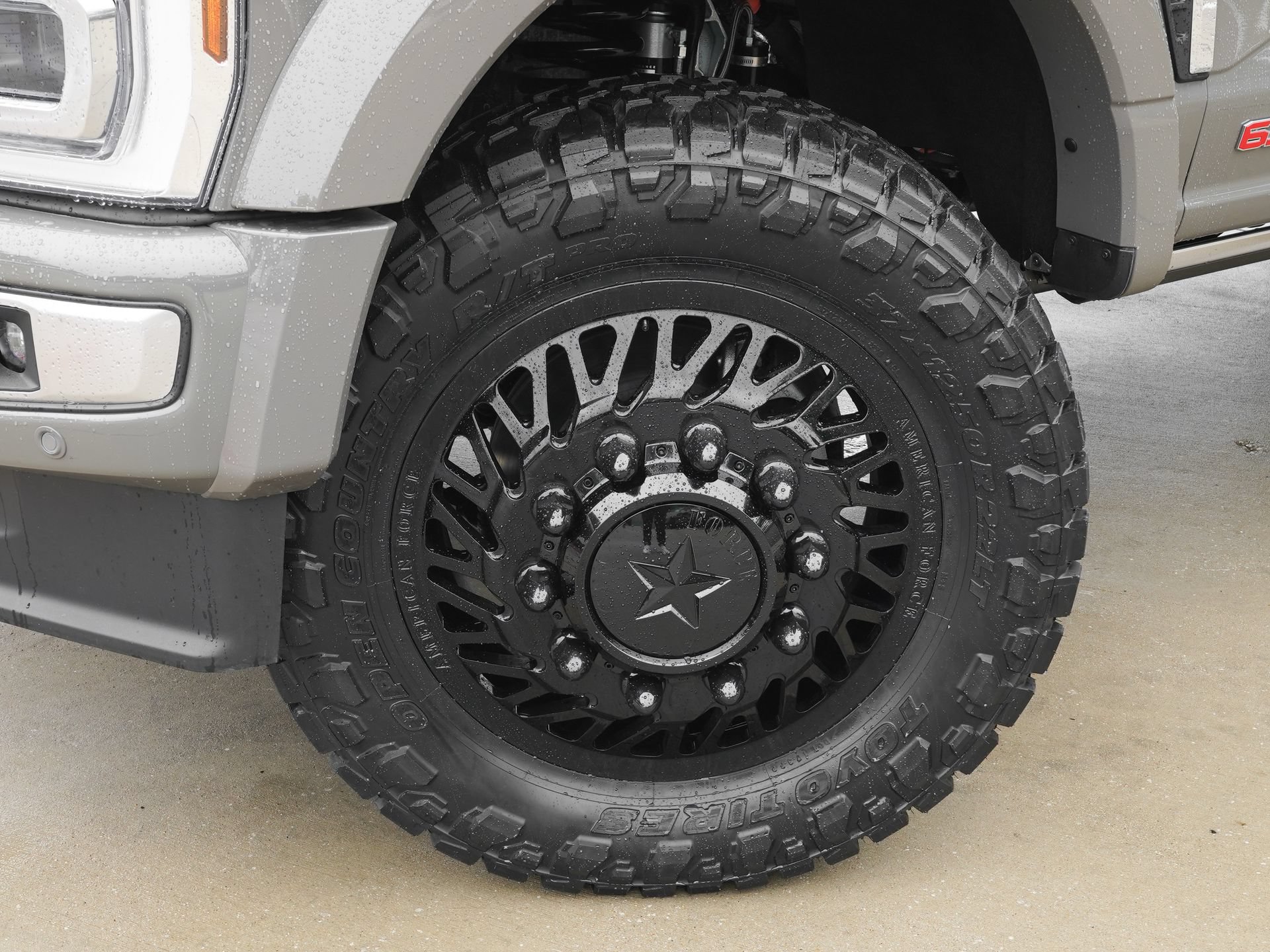 Used 2026 Ford F450 Platinum w/ Platinum Plus Package AWD/4WD image 31