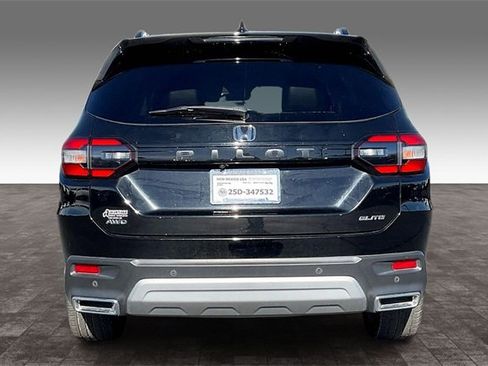 Used 2023 Honda Pilot Elite image 4