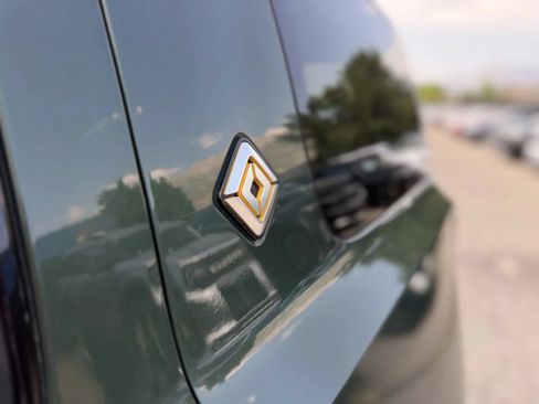 Used 2023 Rivian R1S Adventure AWD/4WD image 38