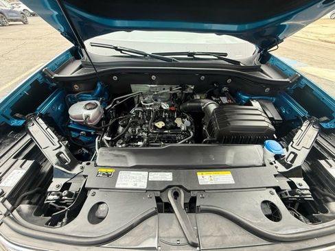 Used 2024 Volkswagen Atlas Cross Sport SEL Premium R-Line image 28