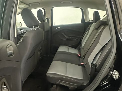 Used 2018 Ford C-MAX SE w/ Interior Protection Package image 42