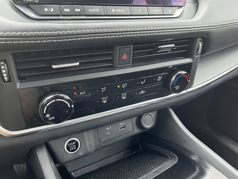 Certified 2023 Nissan Rogue S image 21