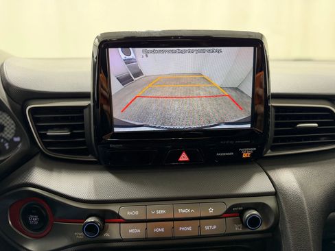 Used 2019 Hyundai Veloster 2.0 Premium image 16