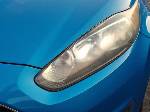 Used 2016 Ford Fiesta SE w/ Cold Weather Package FWD image 9