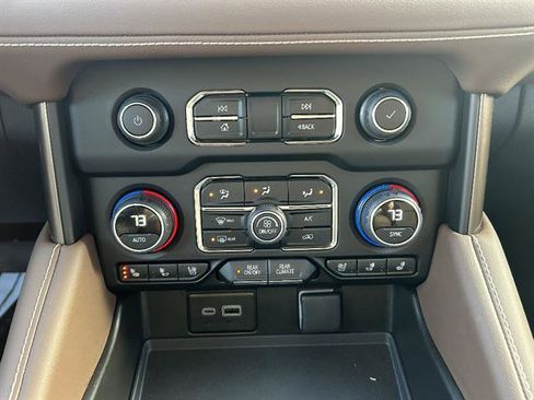 Certified 2024 Chevrolet Tahoe High Country AWD/4WD image 18