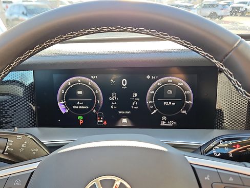 New 2026 Volkswagen Tiguan SE image 18