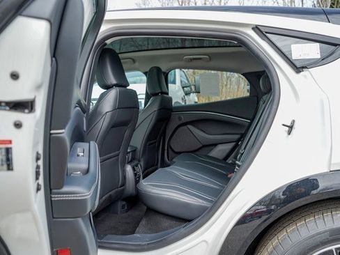 New 2024 Ford Mustang Mach-E Premium image 32