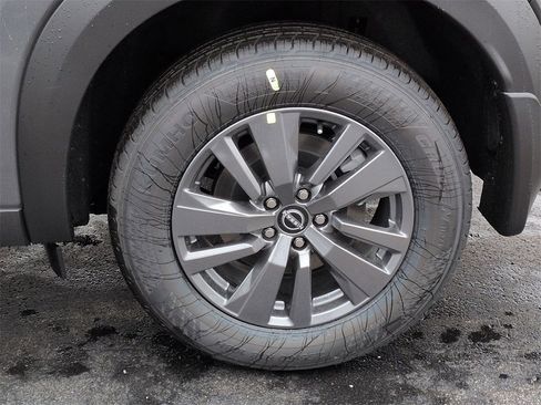 New 2025 Nissan Pathfinder SV image 21