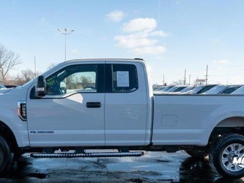 Used 2022 Ford F250 XLT image 9