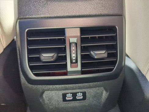 Used 2025 BMW M235i xDrive w/ Premium Package image 18