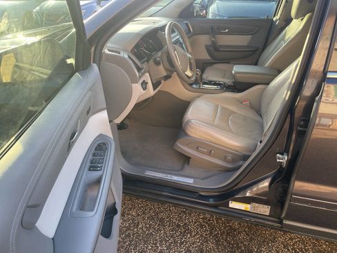 Used 2016 GMC Acadia SLT image 10