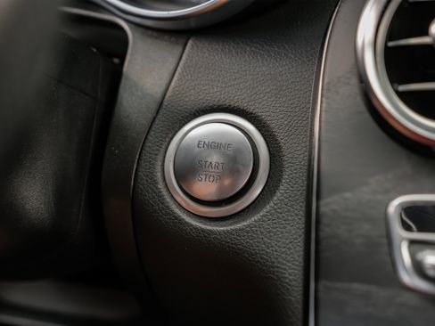 Used 2019 Mercedes-Benz GLC 43 AMG 4MATIC image 21