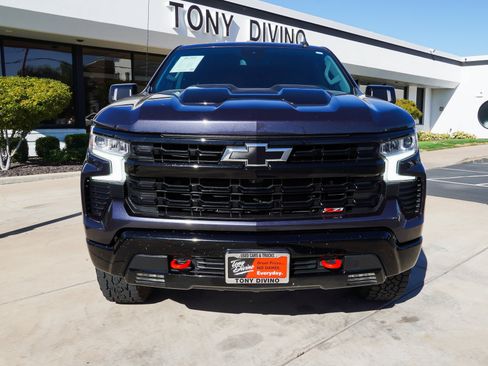 Used 2022 Chevrolet Silverado 1500 LT Trail Boss w/ LT Trail Boss Premium Package AWD/4WD image 3