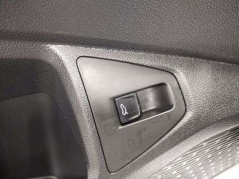 Used 2025 Volkswagen Jetta S image 19