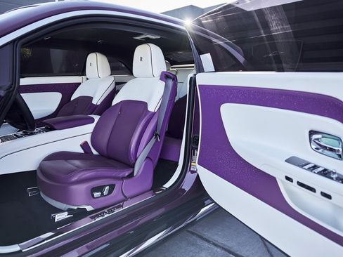 Used 2024 Rolls-Royce Spectre w/ Spectre Launch Package image 19