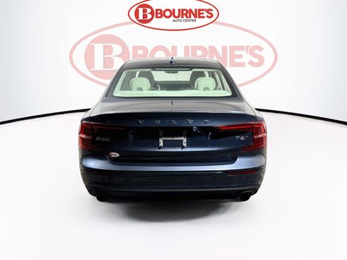 Used 2020 Volvo S60 T6 Momentum w/ Protection Package AWD/4WD image 11