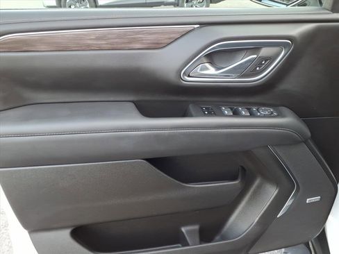 Used 2024 Chevrolet Tahoe Z71 w/ Luxury Package image 16