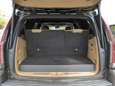 Used 2020 Cadillac Escalade Platinum AWD/4WD image 46