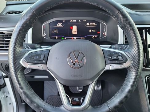 Used 2022 Volkswagen Atlas SEL Premium image 23