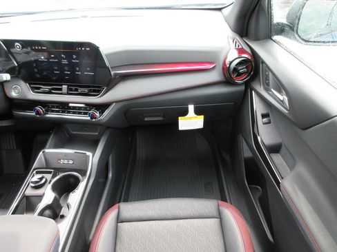 New 2026 Chevrolet Equinox RS w/ Convenience Package III image 17