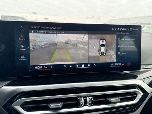 Used 2024 BMW i4 xDrive40i image 16