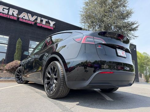 Used 2021 Tesla Model Y Long Range image 20