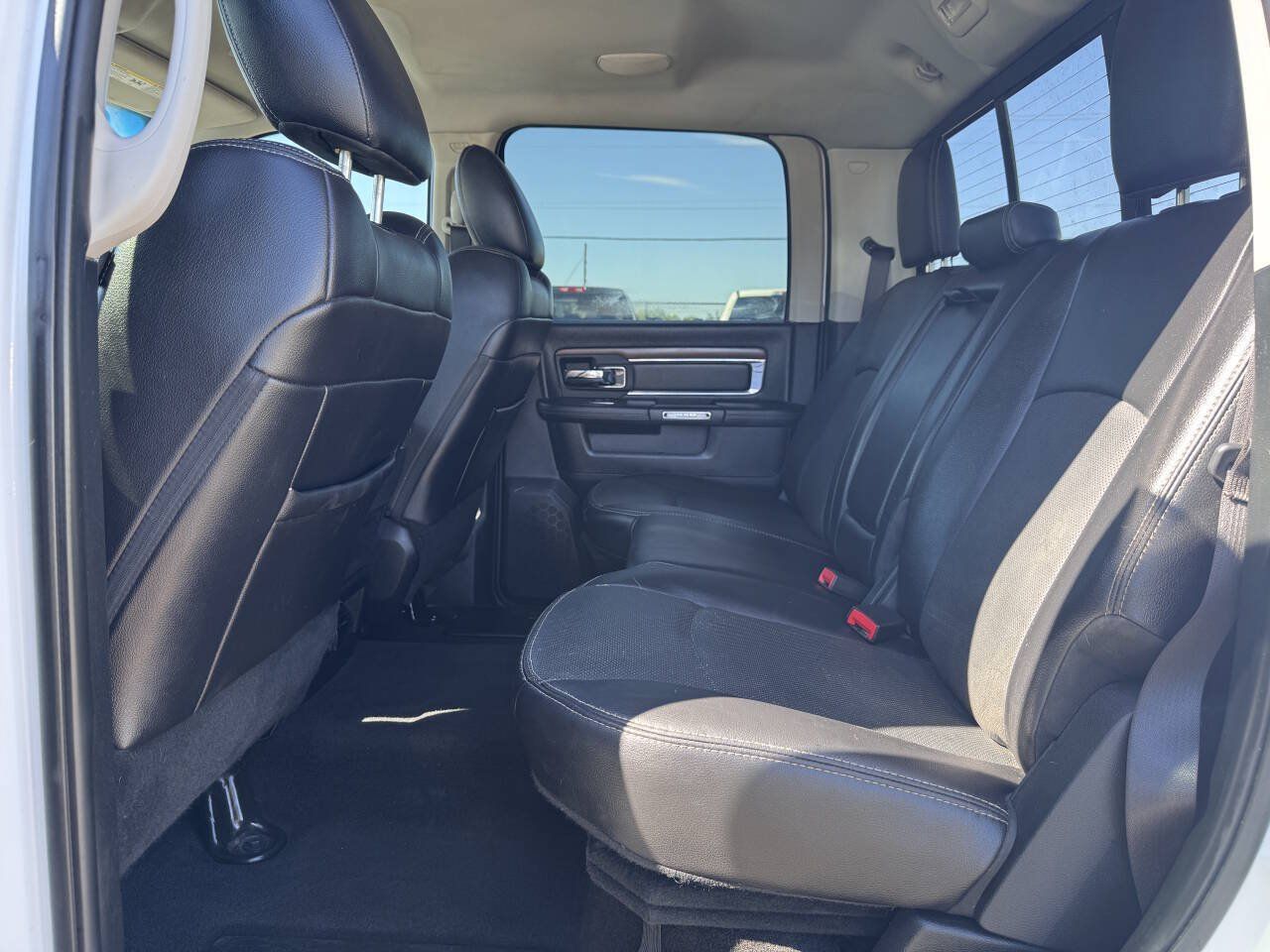Used 2017 RAM 2500 Laramie AWD/4WD image 8