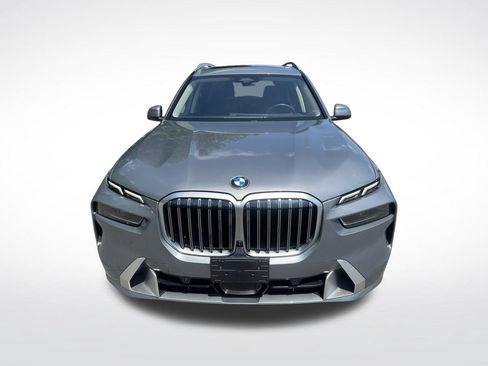 Used 2023 BMW X7 xDrive40i w/ Parking Assistance Package AWD/4WD image 8