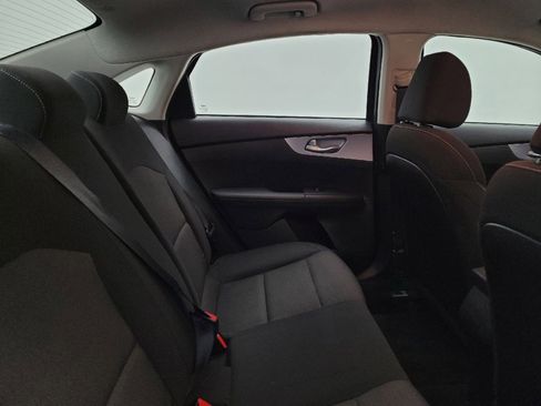 Used 2022 Kia Forte LXS w/ LXS Technology Package image 19
