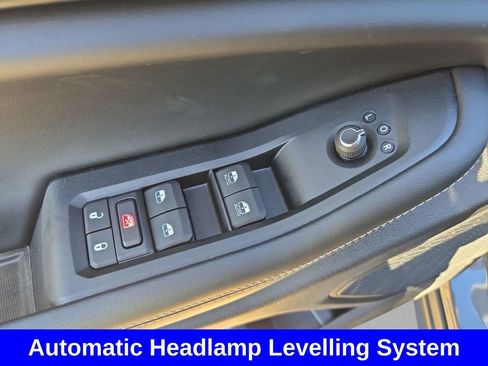 New 2025 Jeep Grand Cherokee Laredo X w/ Luxury Tech Group I AWD/4WD image 13