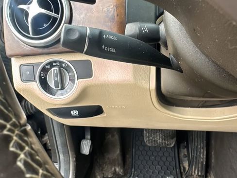 Used 2013 Mercedes-Benz GLK 350 GLK 350 4MATIC Sport Utility 4 image 14