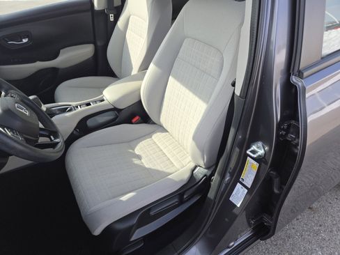 Used 2023 Honda HR-V LX image 23