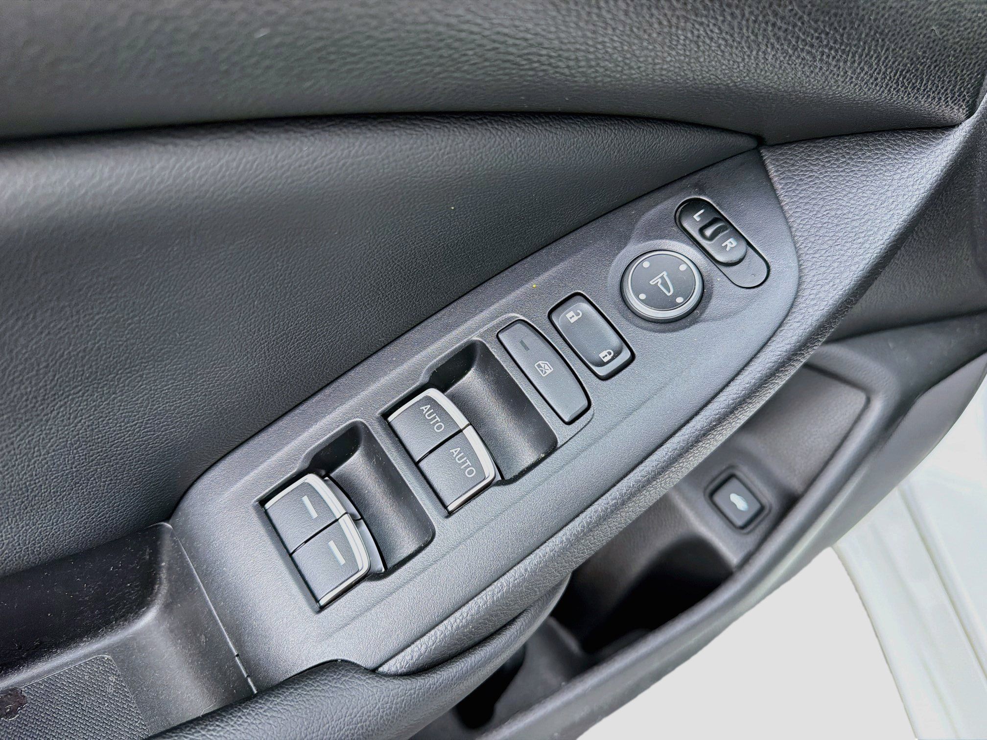Used 2022 Honda Accord Sport image 13