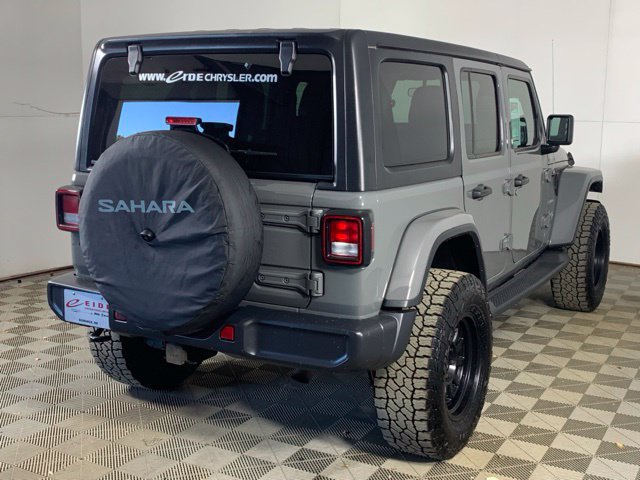 Used 2019 Jeep Wrangler Unlimited Sahara w/ Cold Weather Group AWD/4WD image 14