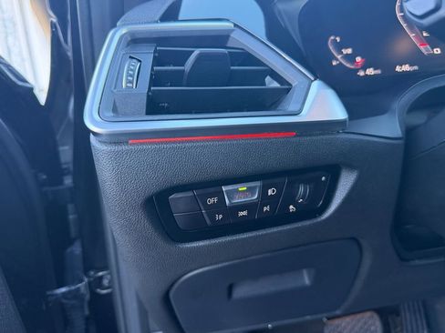 Used 2021 BMW 330i xDrive 330i xDrive w/ Convenience Package image 21