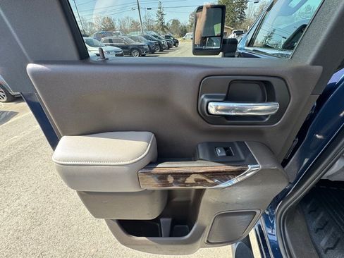 Used 2022 GMC Sierra 2500 SLE w/ X31 Off-Road Package image 33