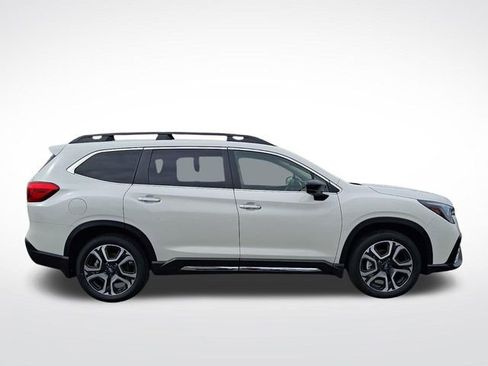 Used 2025 Subaru Ascent Touring image 7