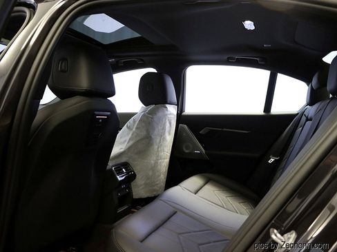 Used 2026 BMW 530i xDrive w/ M Sport Package image 13