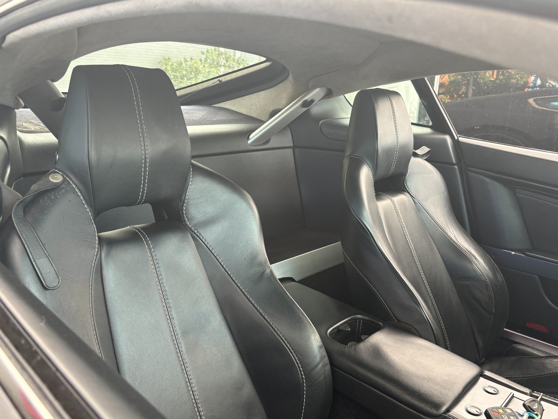Used 2007 Aston Martin V8 Vantage Coupe RWD image 19