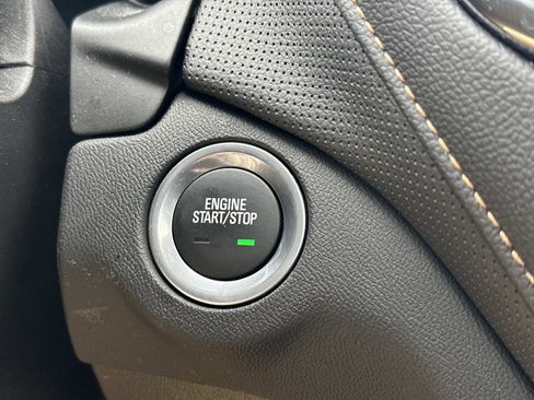 Certified 2024 Chevrolet Equinox Premier AWD/4WD image 27