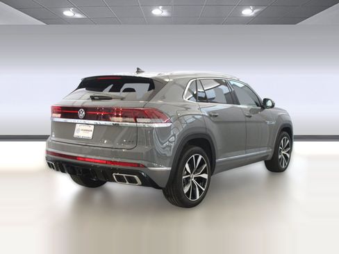 New 2026 Volkswagen Atlas Cross Sport SEL Premium R-Line image 8